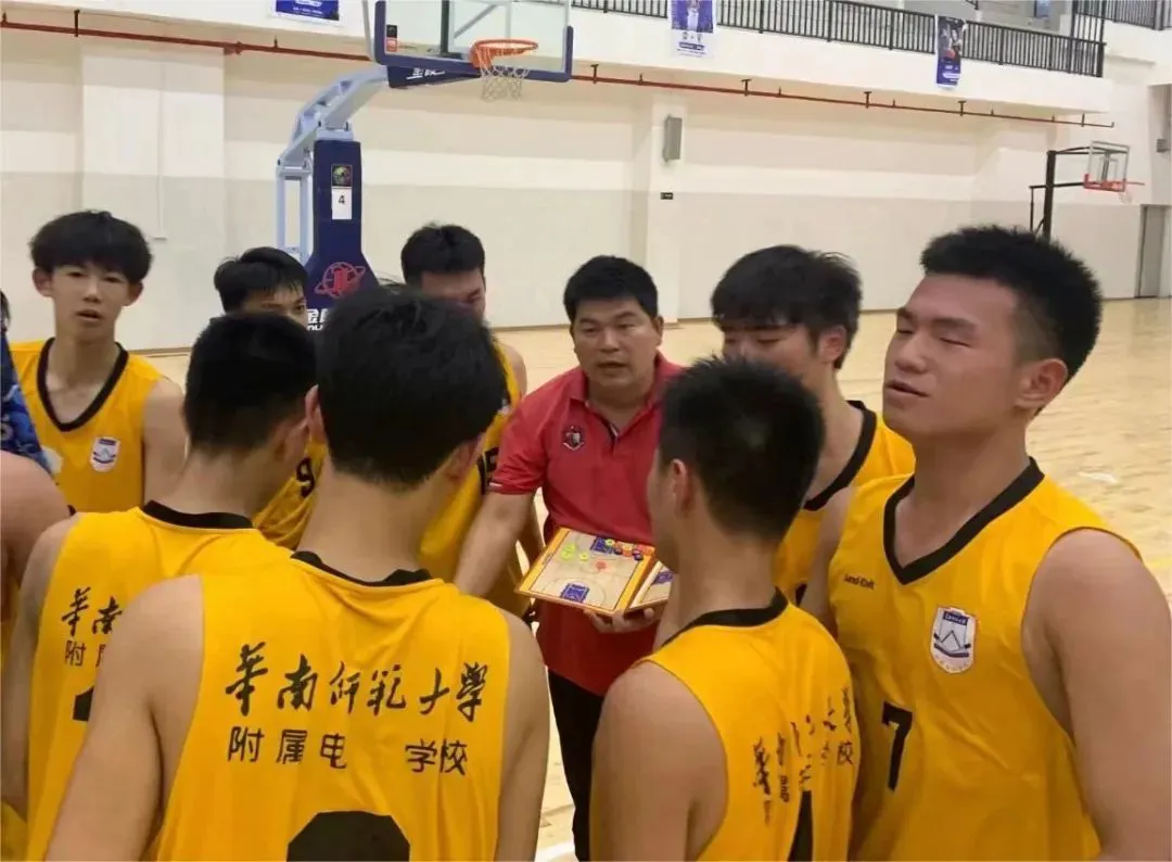 篮球协调训练的有效工具和设备推荐_1